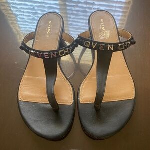 Givenchy authentic thong sandal 37/5 made in italy